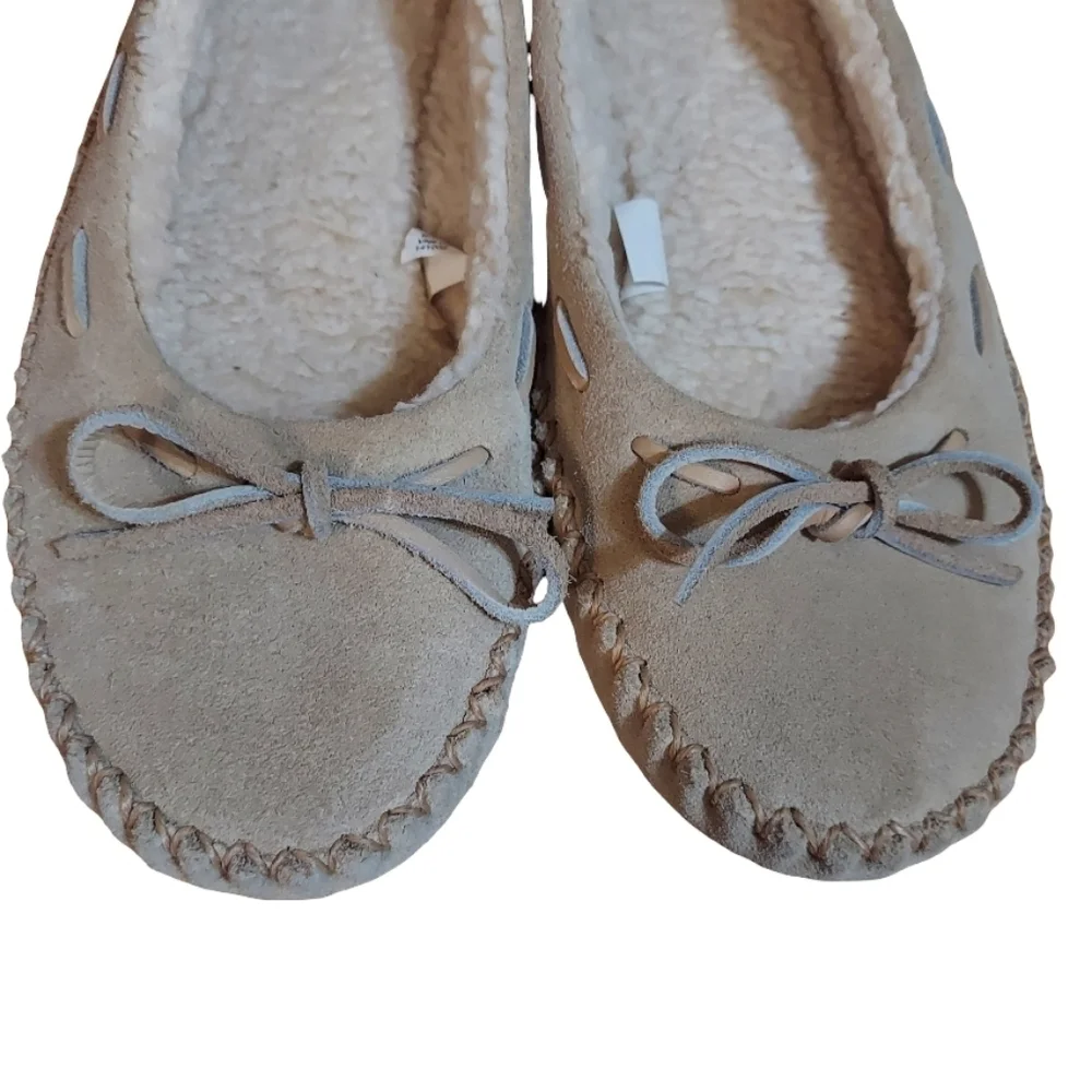 L.L.Bean Hearthside Suede Sherpa Lined Moccasins - Picture 5 of 12